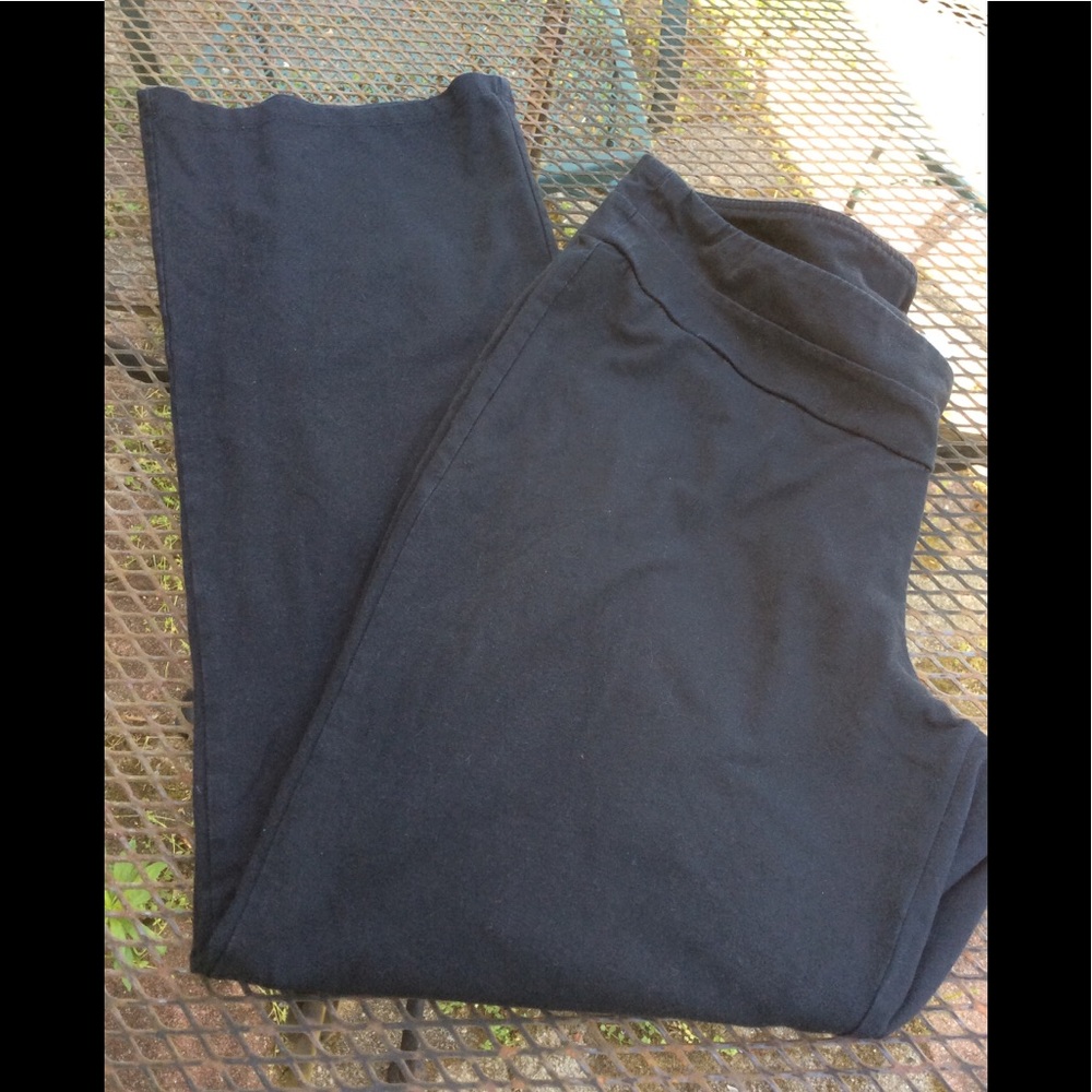 Old Navy Maternity yoga pants Size L
